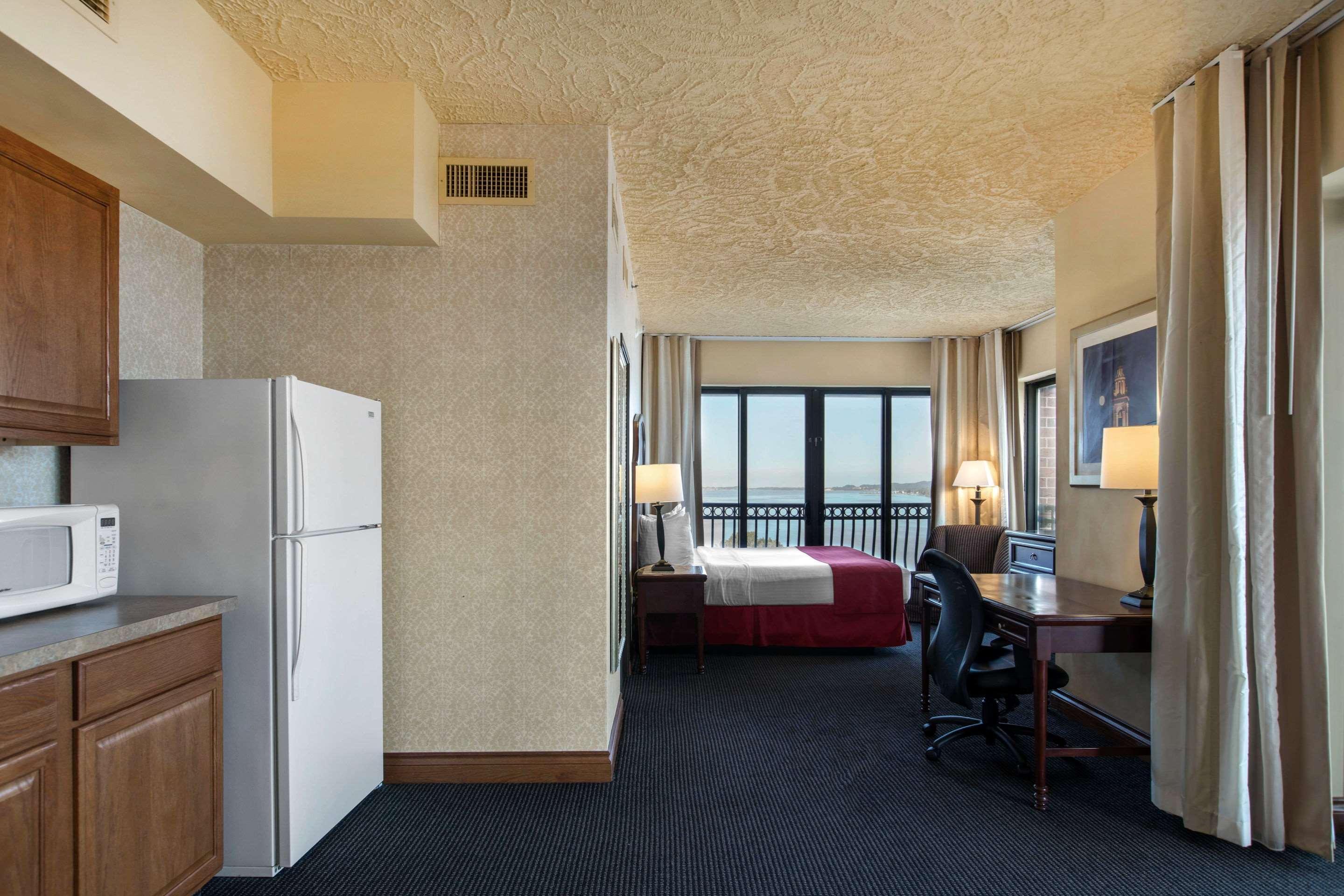 Shoreline Inn & Conference Center, Ascend Hotel Collection Muskegon Esterno foto
